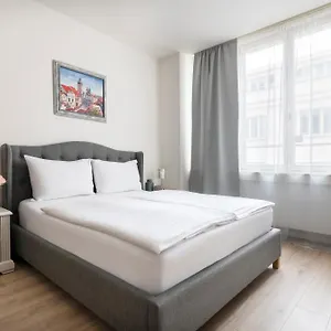 sweet-home-apartment-prague.praguehotelsweb.com/